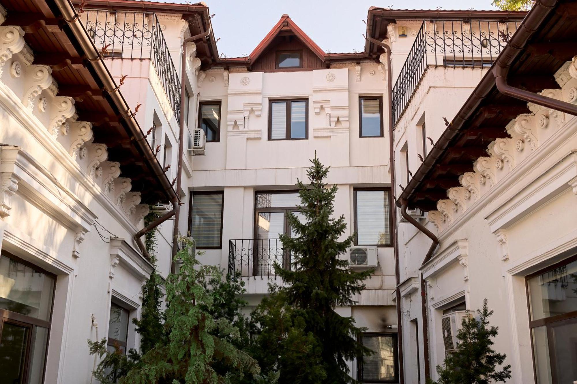 Dona Premier Suites Bukares Bagian luar foto