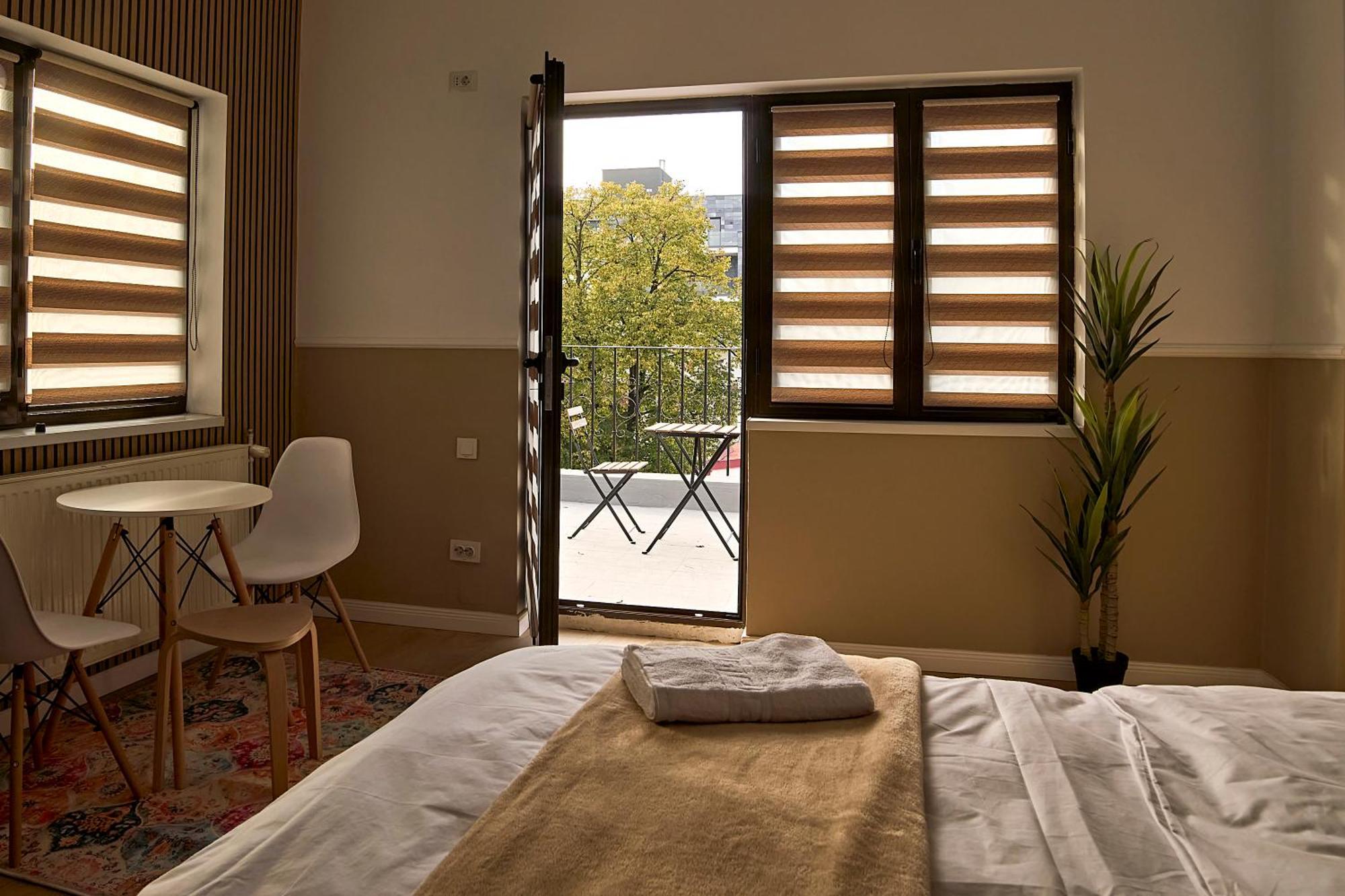 Dona Premier Suites Bukares Bagian luar foto