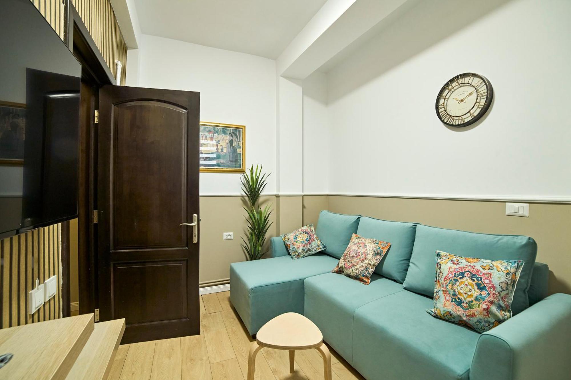 Dona Premier Suites Bukares Bagian luar foto