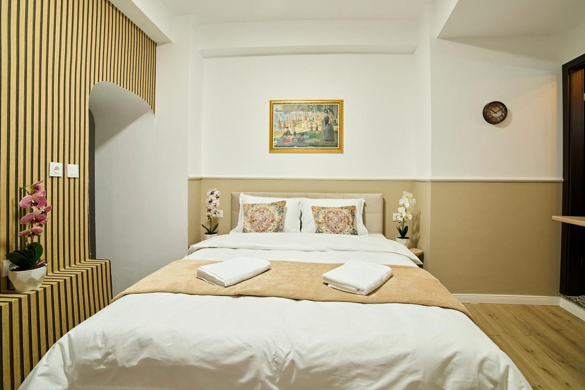 Dona Premier Suites Bukares Bagian luar foto