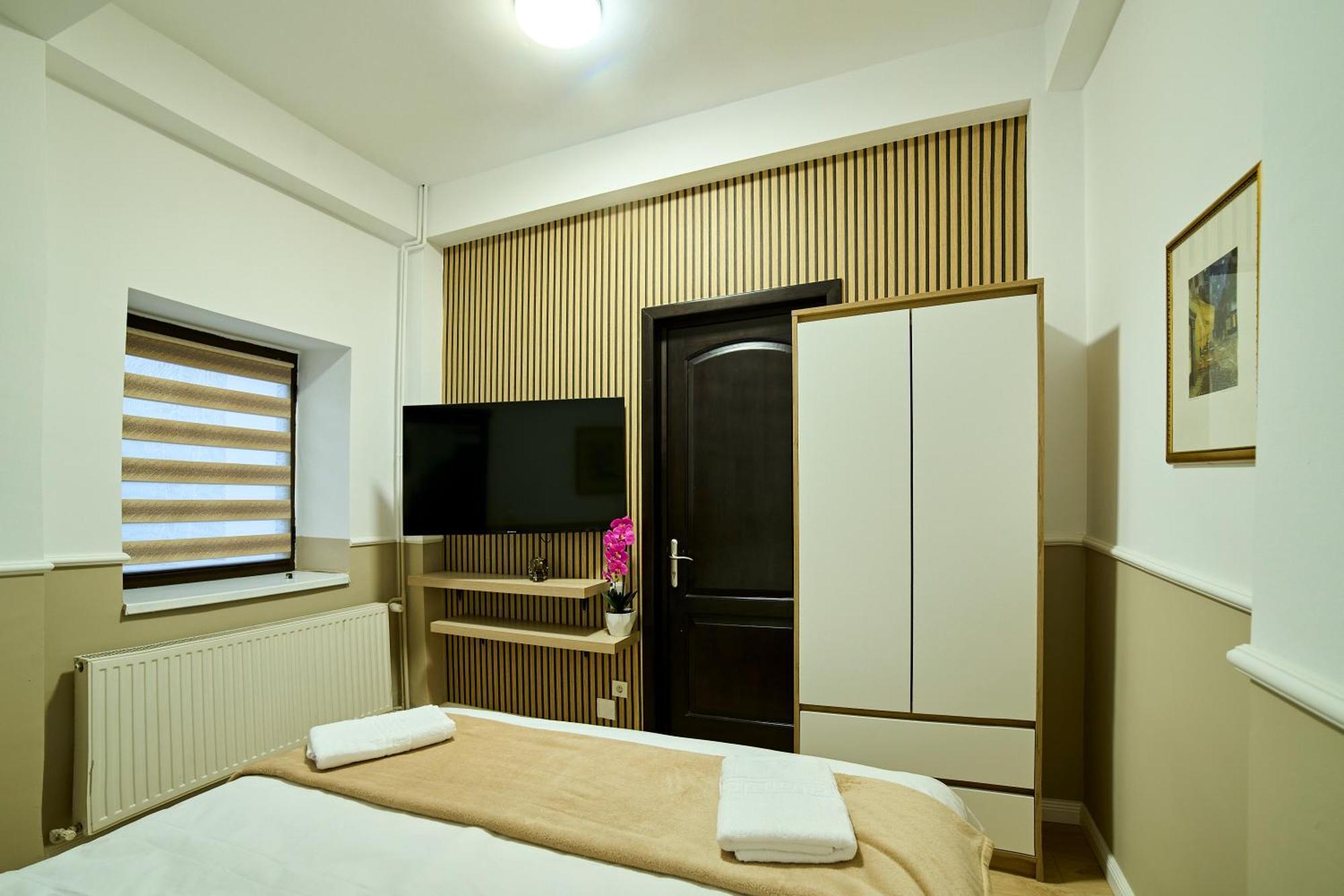 Dona Premier Suites Bukares Bagian luar foto